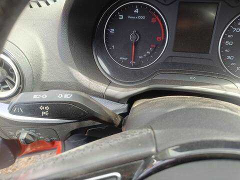 Mando Multifuncion Audi Q2 DESIGN 116CV 85KW