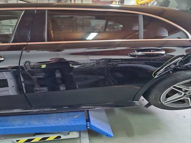 Foto 1ª: Puerta Trasera Izquierda Mercedes Clase A 140 A 200 MILD-HYBRID 177.087) 163CV 120KW [282.814] (2024)