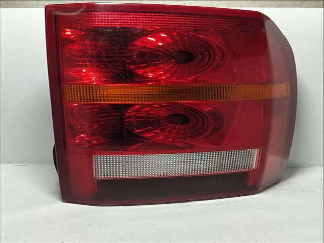 Piloto Trasero Derecho Land Rover Discovery V6 TD HSE 190CV