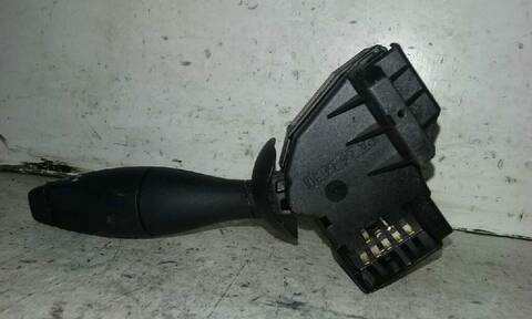 Foto 2ª: Mando Multifuncion Ford Fiesta 1.4 TDCI CAT 68CV 50KW [F6JA] (2004)