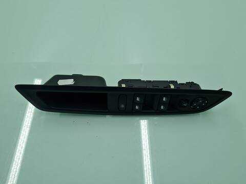 Foto 3ª: Botonera Elevalunas Citroen C4 130CV [HN05] (2022)