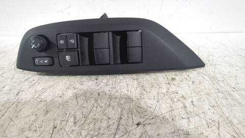Botonera Elevalunas Toyota Yaris 1.5 HYBRID MXPH11) 92CV 68KW