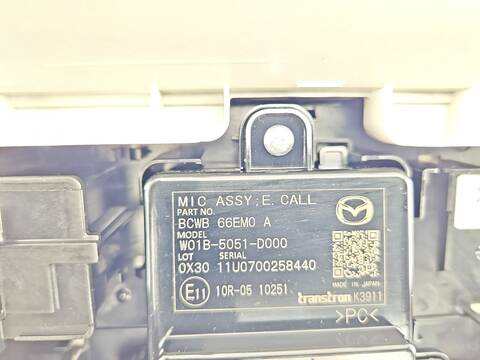 Foto 4ª: Luz Interior Mazda CX-30 SKYACTIV-G M HYBRID 122CV 90KW [PEXN] (2022)
