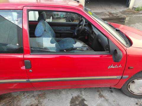 Foto 1ª: Puerta Delantera Derecha Peugeot 106 HDZ (1996)