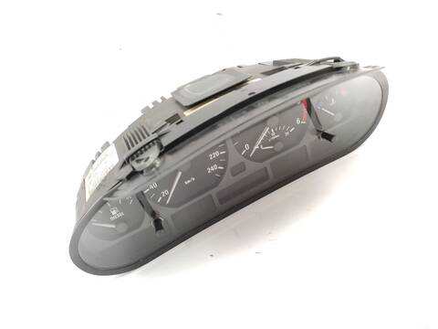 Foto 3ª: Cuadro de Instrumentos Bmw Serie 3 320 2.0 D E46) [M47 D20 (204D1)] (2001)
