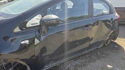 Puerta Delantera Izquierda Kia Rio CONCEPT 86CV 63KW