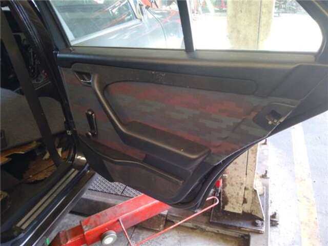 Foto 2ª: Puerta Trasera Derecha Mercedes Clase C 160 2.8 280 (202.028) [2.8 LTR. - 142 KW 24V CAT] [M 104.941]