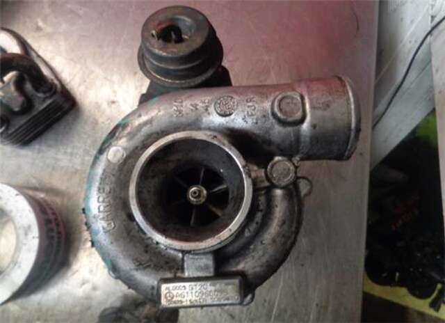 Foto 2ª: Turbocompresor Mercedes Clase C 160 2.2 220 DIESEL (202.121) [2.2 LTR. - 70 KW DIESEL CAT] [OM 604.910]