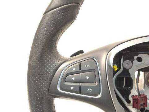 Foto 2ª: Volante Mercedes Clase G 230 GLA 220 CDI 4M - D 4M 156.905) 177CV 130KW [651930] (2016)