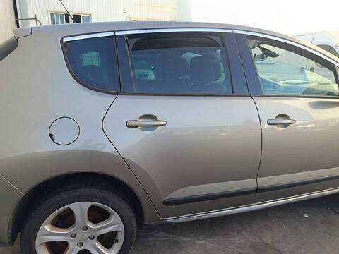 Puerta Trasera Derecha Peugeot 3008 9HR