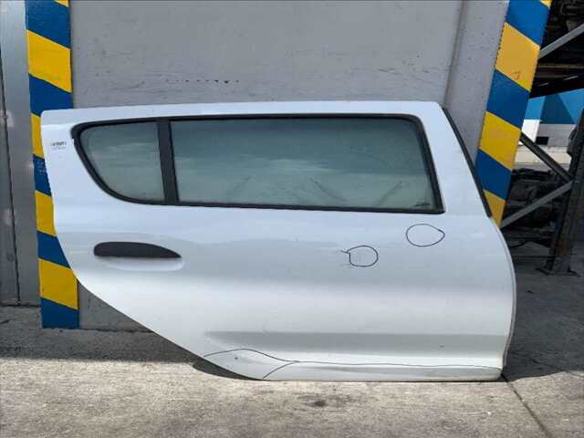 Puerta Trasera Derecha Dacia Sandero 1.2I 75CV 0CV
