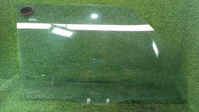 Foto 2ª: Luna Delantera Derecha Mitsubishi Montero 2.8 TDI GLS 5P V20 [4M40] (1996)