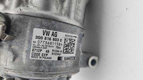 Foto 4ª: Compresor Aire Acondicionado Audi A1 ADVANCE 95CV [DUSB] (2025)