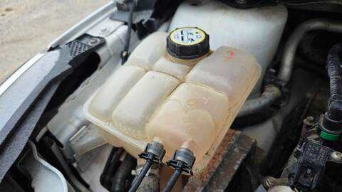 Foto 2ª: Deposito Expansion Ford Focus ST-LINE R B 125CV 92KW (2014)
