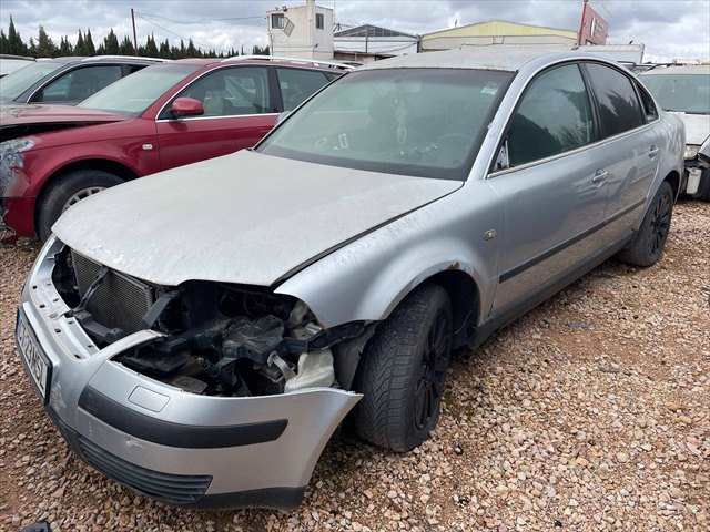 Puerta Trasera Derecha Volkswagen Passat 1.9 TDI 130cv