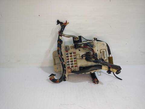 Caja Reles Fusibles Toyota Rav4 2.0 LUNA 4X4 2003 ) 150CV