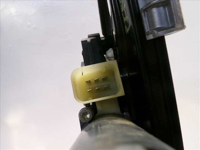 Foto 3ª: Elevalunas Eléctrico Trasero Izquierdo Mercedes Clase C 200 2.0 G W203 KOMPRESSOR 2000-2007 [111955] (2002)