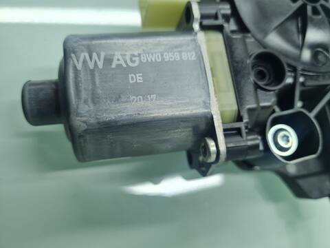 Foto 2ª: Elevalunas Manual Trasero Derecho Audi A4 BASICO AVANT 150CV 110KW [DEUA] (2017)
