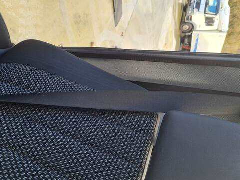 Foto 1ª: Cinturón Delantero Derecho Mercedes Vario PRDK - 616 D OM 904 LA CABINA DOBLE 156CV 115KW [OM904LAIII/7] (2009)