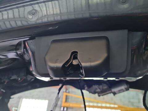 Cerradura Maletero Portón Porsche Macan GTS 95BBL1) 380CV 280KW
