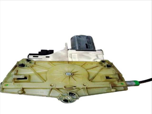 Foto 2ª: Elevalunas Eléctrico Delantero Derecho Audi Q7 3.0 TDI QUATTRO (2006)