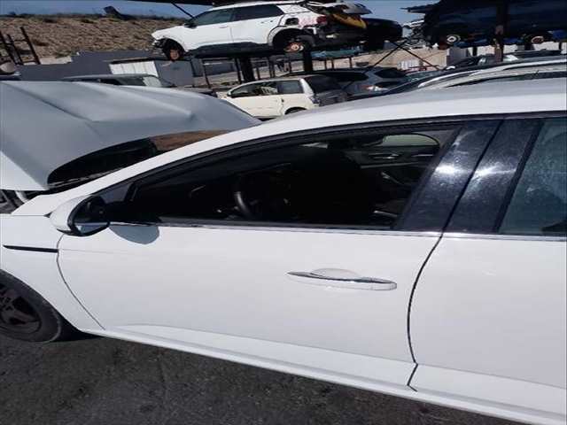 Puerta Delantera Izquierda Renault Megane 1.5 DCI 110 B9A3) HATCHBACK IV HATCHBACK B9A/M/N_)