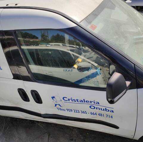 Foto 2ª: Puerta Delantera Derecha Opel Combo CARGO L1H1 2 2T 95CV 70KW (2011)