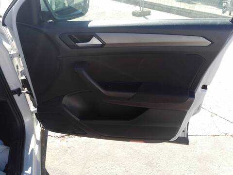 Foto 2ª: Tapizados Cartoneras Volkswagen T-Roc BASIS 116CV 85KW [DTRD] (2021)
