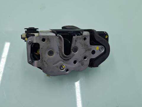 Foto 3ª: Cerradura Puerta Trasera Derecha Opel Astra COSMO 110CV 81KW [A17DTR] (2010)