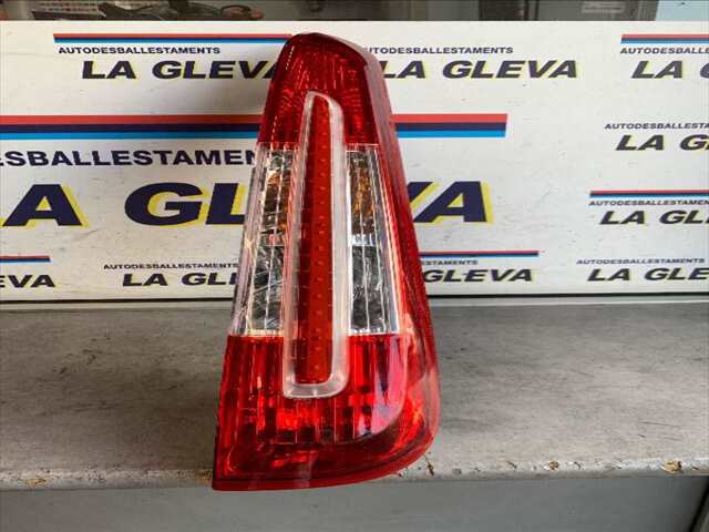 Piloto Trasero Derecho Ford C Max 1.6 16V 100CV FOCUSDM2 CAP) DESDE 08/2003 HASTA 03/2007