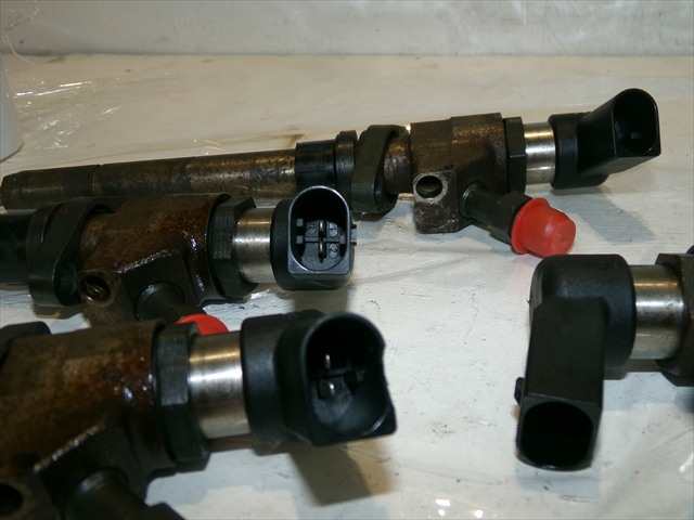 Foto 4ª: Inyectores Peugeot 407 2.0 HDI 2004-2010 [RHR] (2004)