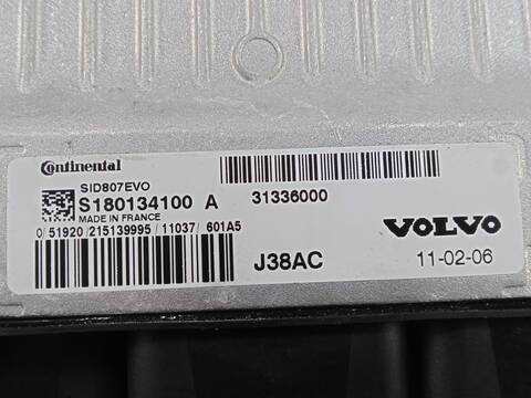 Foto 3ª: Centralita Motor ECU Volvo S40 D2 115CV 84KW [D 4162 T] (2011)