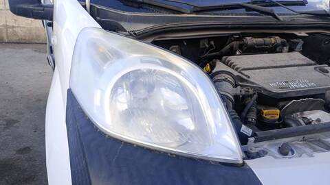 Foto 1ª: Faro Derecho Fiat Fiorino SX FURG. 75CV 55KW [199A9000] (2016)