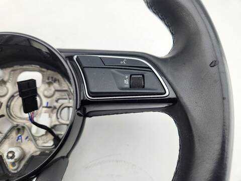 Foto 4ª: Volante Audi A1 25 TFSI BASICO 95CV 70KW [DLAC] (2022)