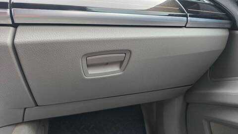 Guantera Bmw Serie 7 740 D 306CV 225KW
