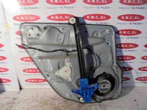 Foto 3ª: Elevalunas Manual Trasero Derecho Volkswagen Golf 1.9 TDI BERLINA 101CV 74KW [ATD] (2001)