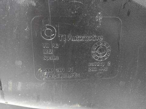 Foto 3ª: Deposito de Combustible Volkswagen T-Cross ADVANCE 95CV [DKLA  DUSB  CHZL  DL] (2016)