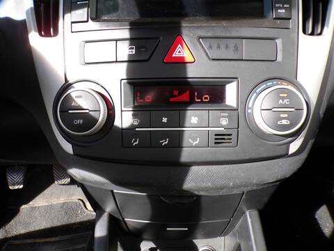 Foto 1ª: Mando Climatizador Kia Ceed G4FC ED) (2011)
