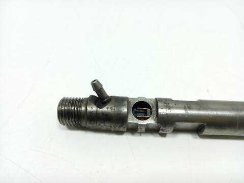 Foto 2ª: Inyectores Kia Carnival J3 (2005)