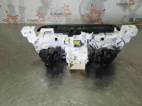 Foto 2ª: Mando Calefacción A. A. Dacia Dokker AMBIANCE 75CV 55KW [K9K626] (2017)