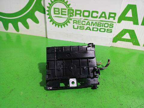 Foto 3ª: Caja Reles Fusibles Citroen C4 EXCLUSIVE PICASSO 109CV 80KW [9HZDV6TED4] (2008)