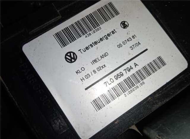 Foto 2ª: Elevalunas Eléctrico Trasero Derecho Volkswagen Touareg 2.5 TDI R5 [2.5 LTR. - 128 KW TDI] [BAC]