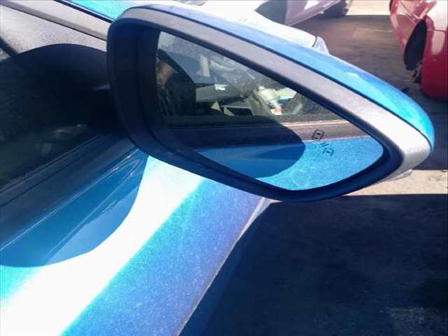 Retrovisor Derecho Ford Focus 1.0 ECOBOOST MHEV