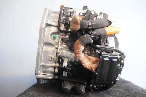 Foto 3ª: Caja Cambios Renault Clio AUTHENTIC 140CV 103KW (2019)