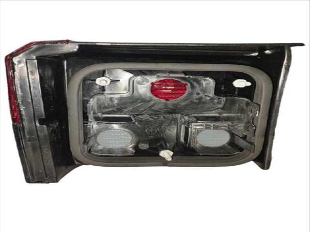 Foto 3ª: Piloto Trasero Derecho Volkswagen Transporter 2.4 D (1990)