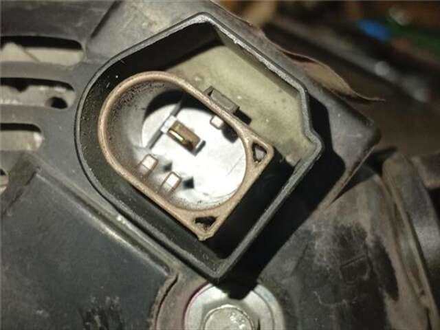 Foto 3ª: Alternador Ford C Max 1.0 TREND [1.0 LTR. - 92 KW ECOBOOST CAT] (CB7)(2010 _) [M1DA]
