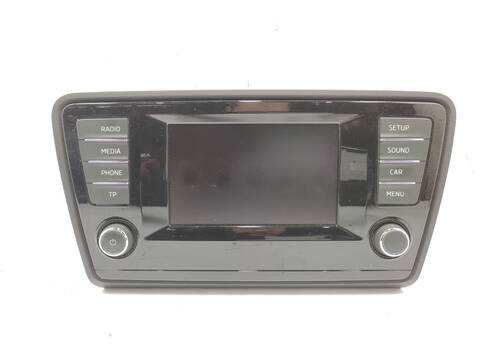 Foto 1ª: Sistema Audio Radio CD Skoda Octavia 1.6 TDI 105CV 77KW [CLHA] (2015)