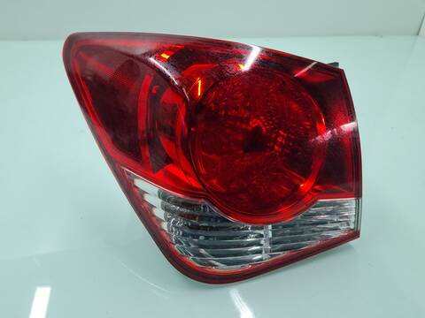 Piloto Trasero Izquierdo Chevrolet Cruze 2.0 DIESEL CAT 163CV 120KW