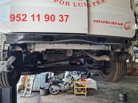 Refuerzo Paragolpes Trasero Volkswagen Caddy BASE 74CV 55KW