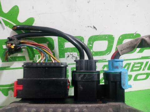 Foto 3ª: Centralita Motor ECU Citroen C3 1.4 HDI SX 68CV [8HXDV4TD] (1995)